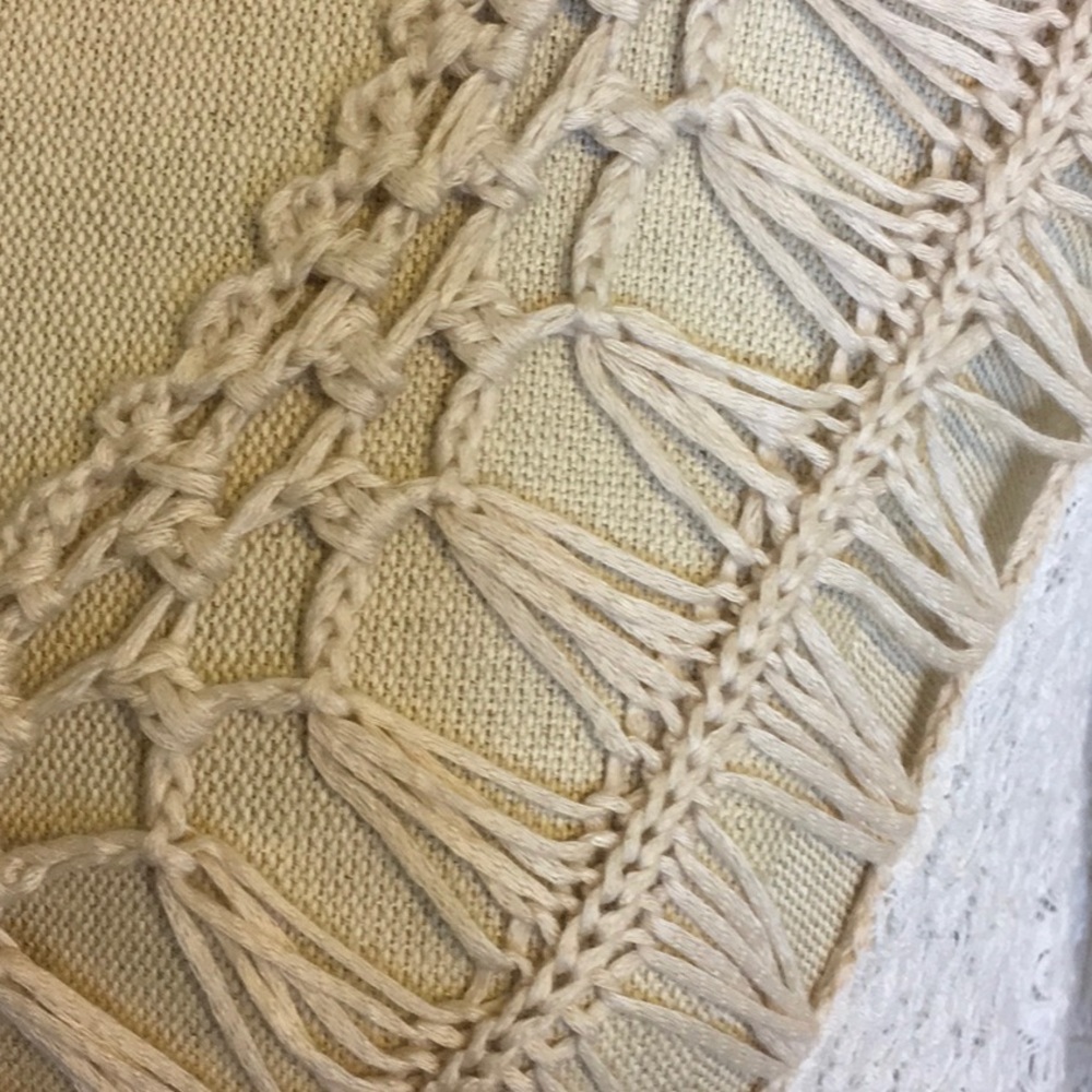 Umgee Tan/Cream Crochet/Macrame Boho Tunic Sz M - Picture 6 of 8